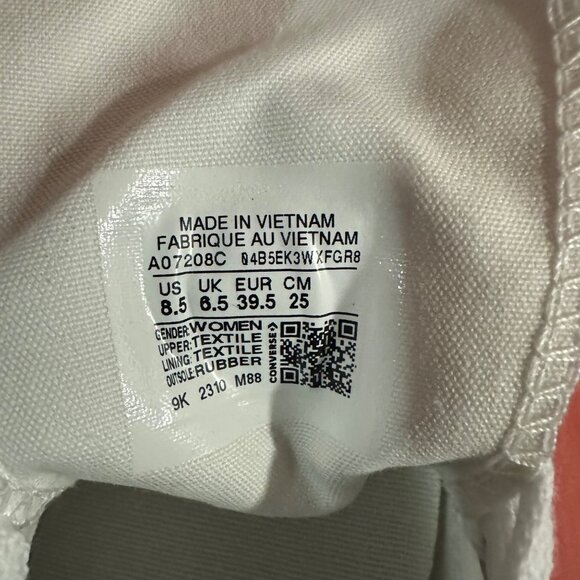 Rare Converse Chuck 70 Stud Low Edge 8.5 Women Shoes Sneakers White Punk A07208C - Picture 12 of 13